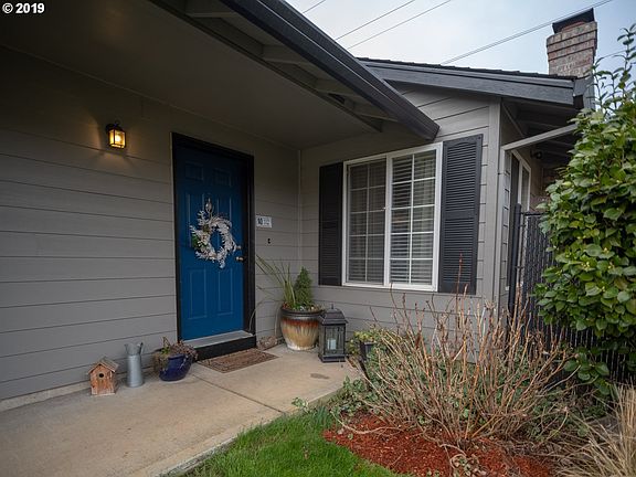 4th image of 8702 NE 66th St