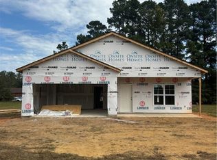 166 Glencove Dr, Lumberton, NC 28360