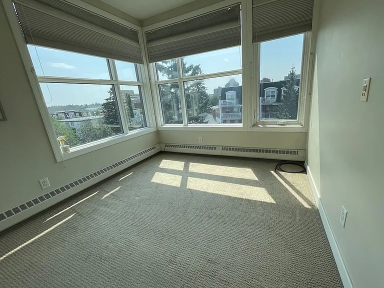 328 21st Ave SW #501 — Photo 31