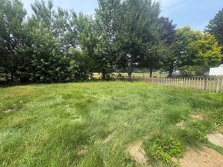 631 Viewpoint Ave — Photo 9