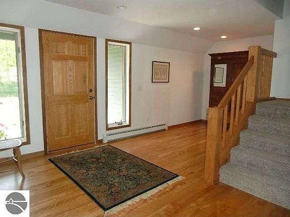 3rd image of 1436 N Pebble Beach Dr