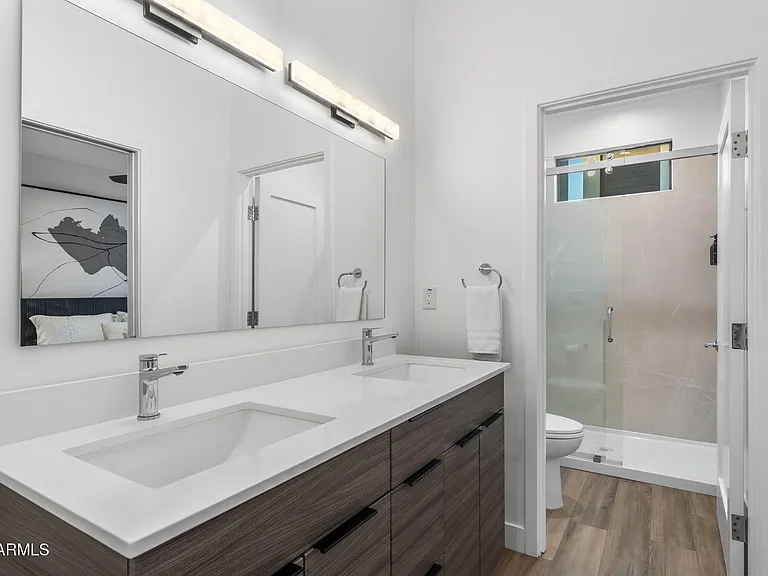 4220 N 32nd St #32 — Photo 27