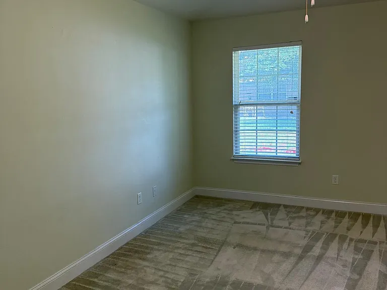 2215 Cherokee Cove Trl — Photo 13