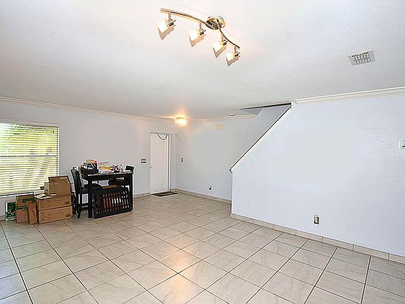 5th image of 4415 Millicent Cir