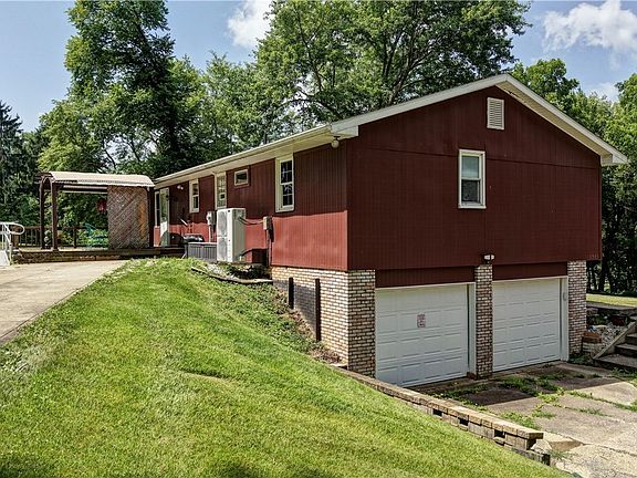 3rd image of 3931 Clay Dr NE