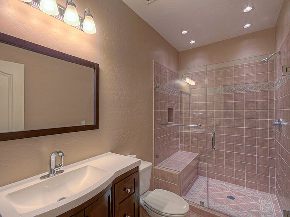 5th image of 29656 N 67th St