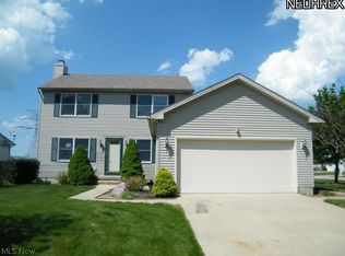 2018 Reserve Cir S, Lorain, OH 44053
