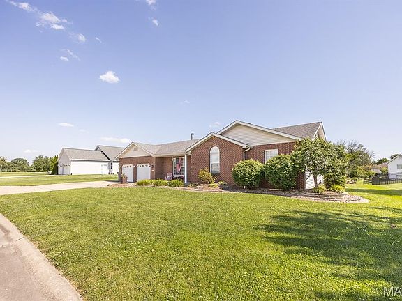 4th image of 310 Coventry Way
