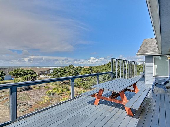 4th image of 3409 NW Oceania Dr