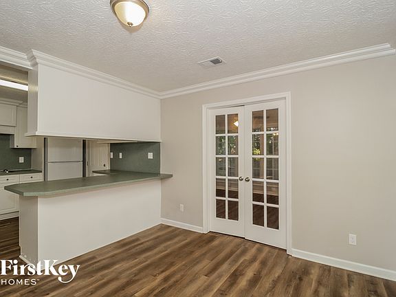 5th image of 2263 Wynona Dr SE