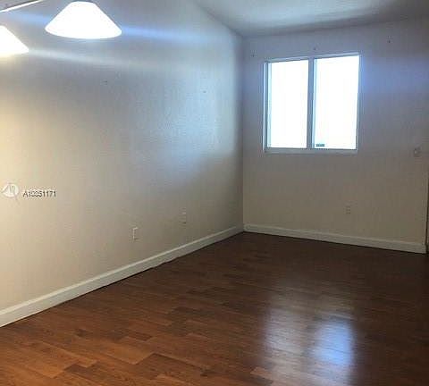 2nd image of 2815 SE 16th Ave Unit 202