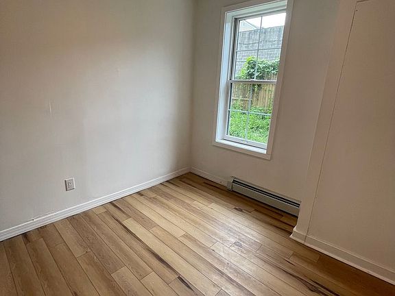 4th image of 6 William St APT 1