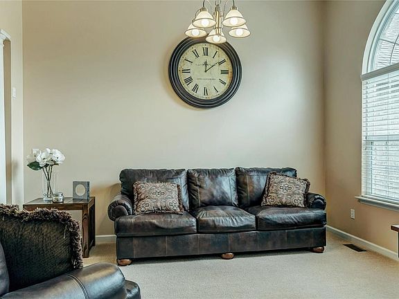 5th image of 4117 Forder Circle Dr