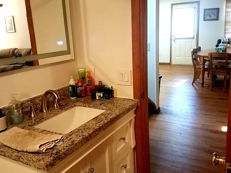 72 Maple Tree Ave #2 — Photo 8