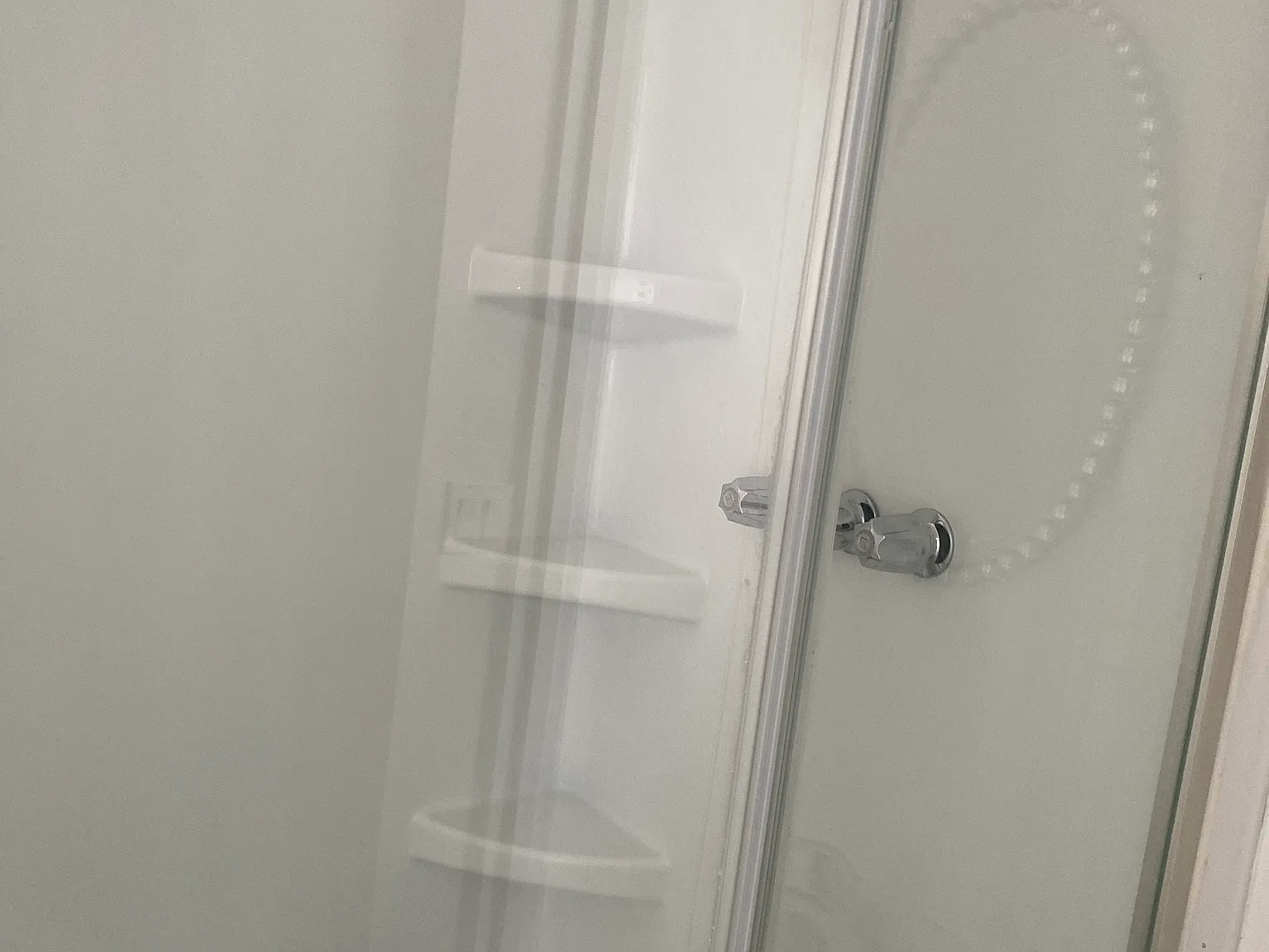 1 bed, 1650 sqft, $1,200 — Photo 4