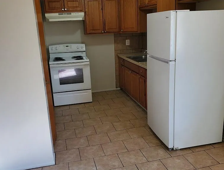 21100 W Seven Mile Rd — Photo 6