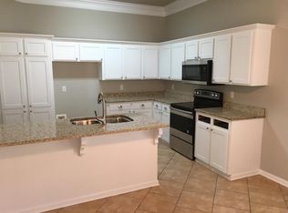 6030 Cambridge Dr, Alexandria, LA 71303