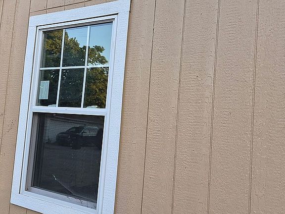 3rd image of 1106 S Terrace Dr
