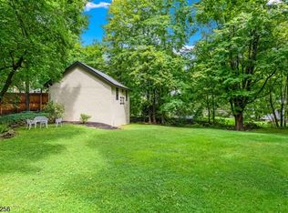 40 Schooleys Mountain Rd, Long Valley, NJ 07853 | Zillow