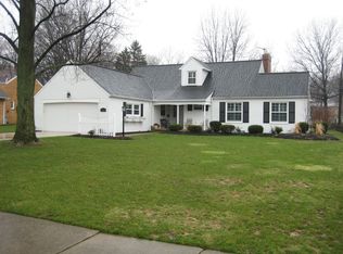 1734 Allen Dr, Westlake, OH 44145