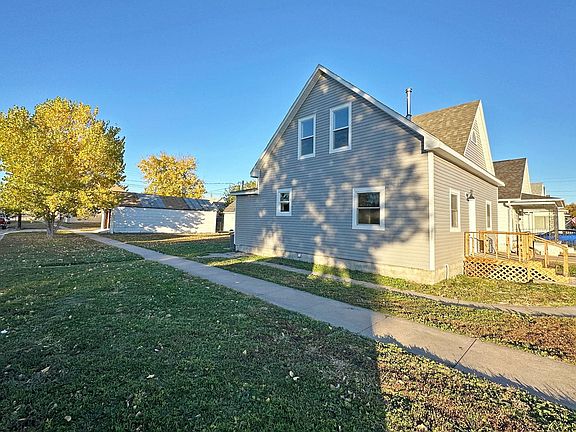 2nd image of 803 E 5th