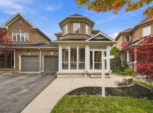 21 Walkview Cres, Richmond Hill, ON L4E 4H5