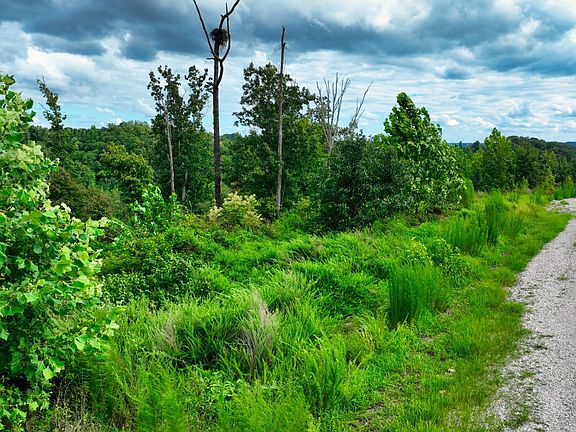 3rd image of 1 Ridge Top Rd