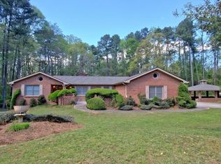 145 River Forest Dr, Fayetteville, GA 30214
