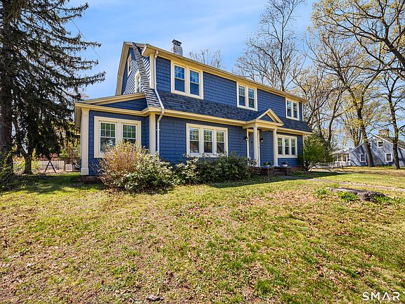 2nd image of 34 Clintonville Road
