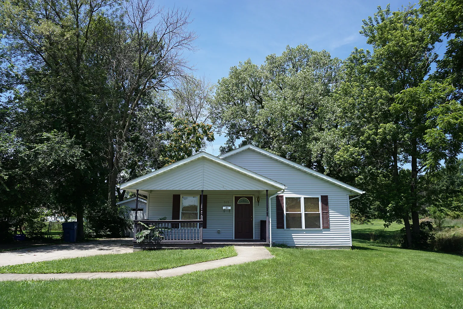 509 N Ash St photo 1