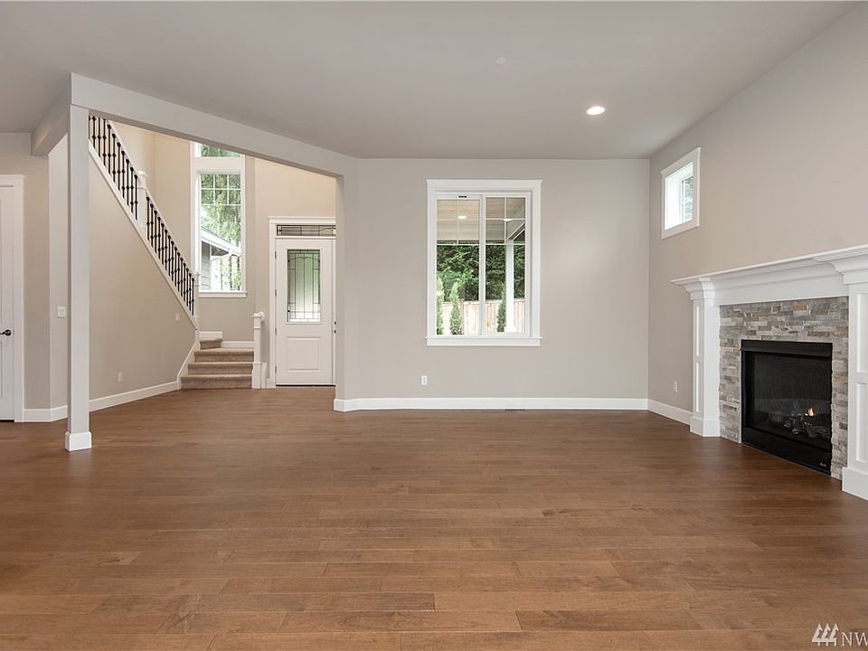2nd image of 948 10th Pl NW #1