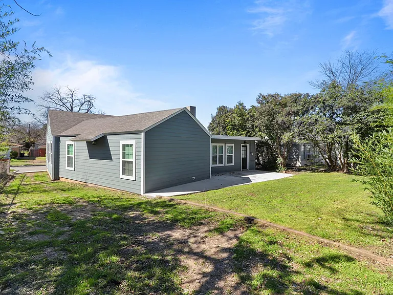 3557 Winston Rd — Photo 24