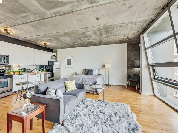 311 Oak St APT 709, Oakland, CA 94607