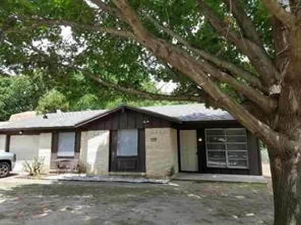 3200 Forestdale Ln, Balch Springs, TX 75180