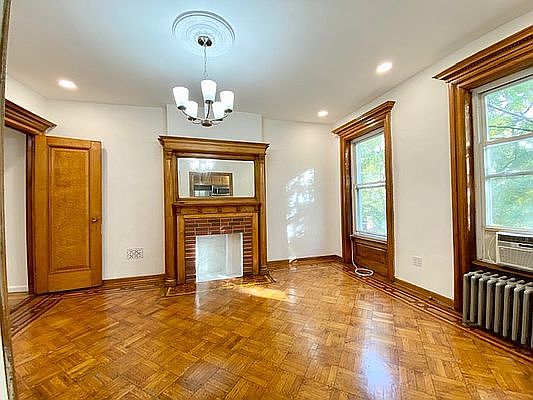 2nd image of 90 Quincy St #2