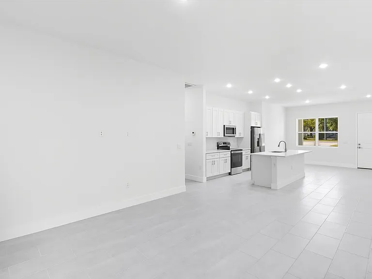 3999 SW Shorewood Dr — Photo 15