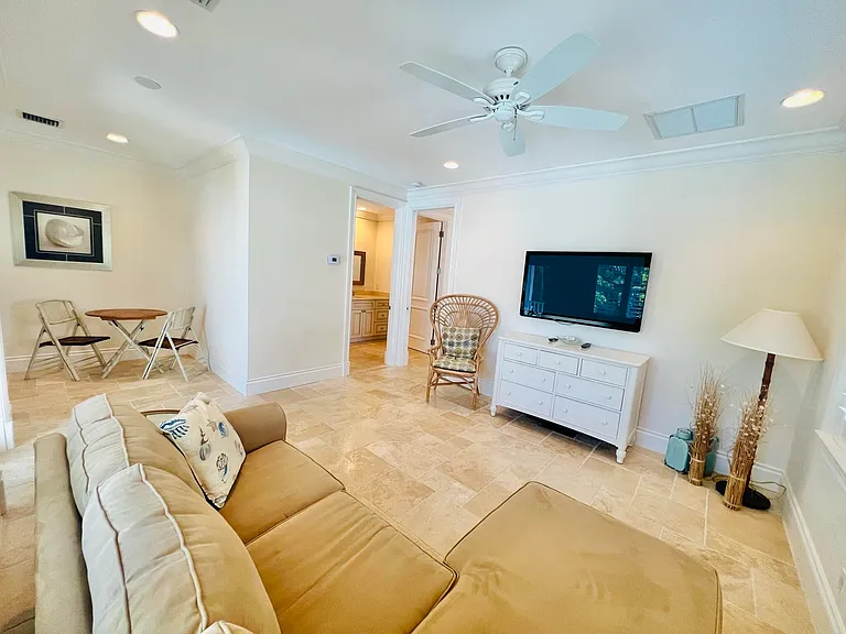111 Beachwalk Ln — Photo 34