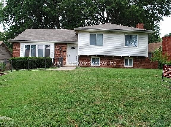 2nd image of 8828 E 62nd St
