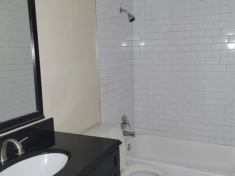 1516 Bay Area Blvd #2 — Photo 10