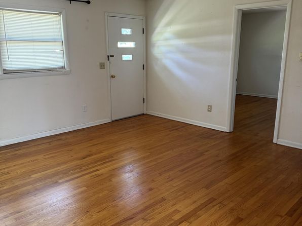524 N Main St