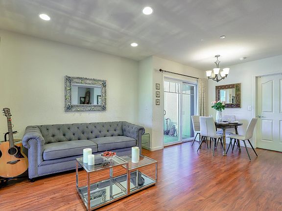 2nd image of 3128 Loma Verde Dr APT 211