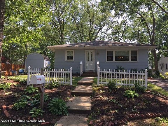 2nd image of 2127 Schoeberlein Ave