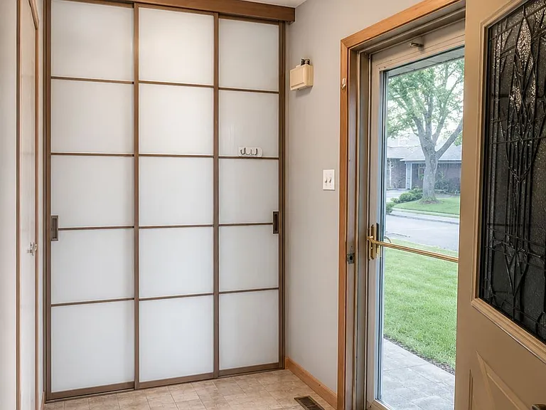 48 Blacktoft Dr #MAIN — Photo 2