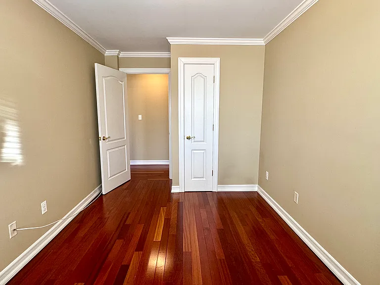 66-06 70th St #2A — Photo 12