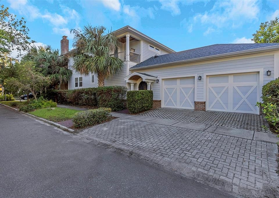 1st image of 255 16TH AVENUE NE