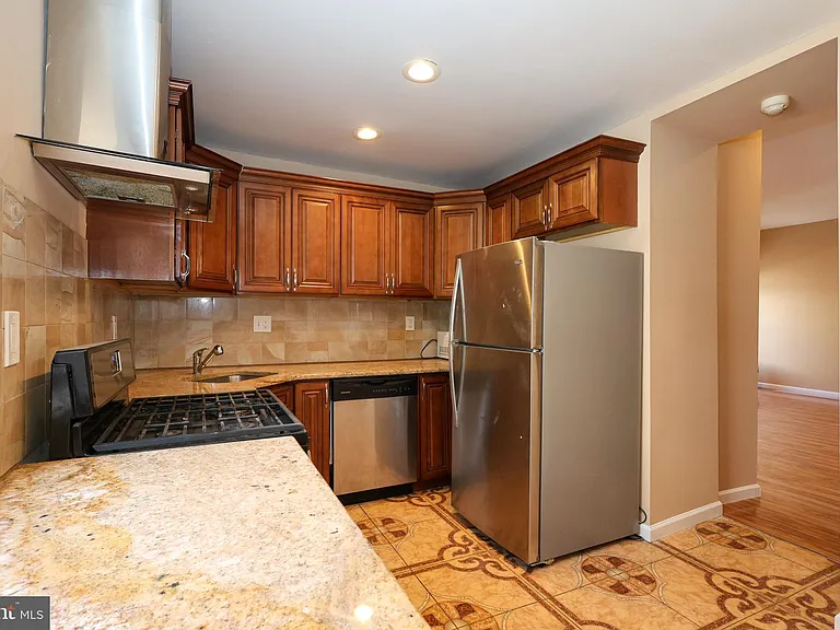 3350 Conrad St #B — Photo 4