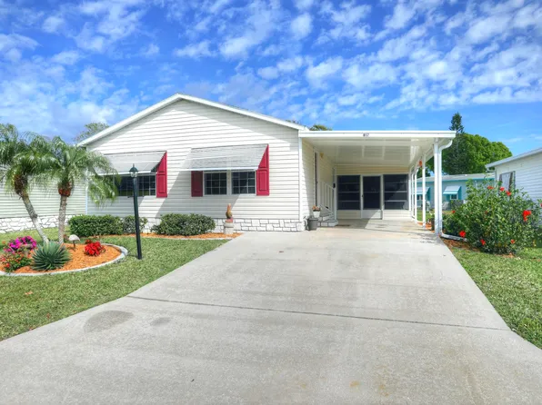1032 Wren Cir, Barefoot Bay, FL 32976