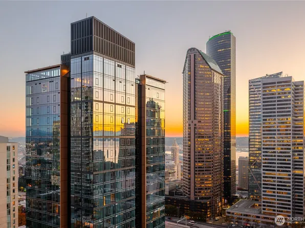 800 Columbia Street #2708, Seattle, WA 98104