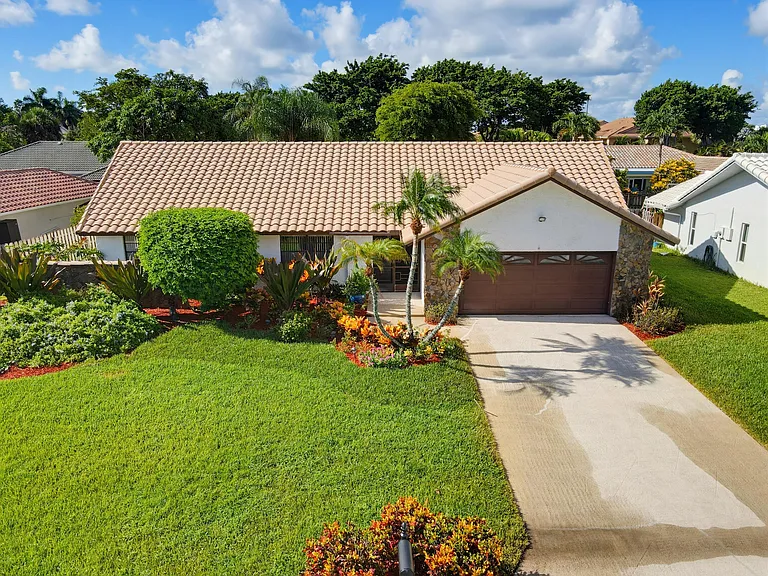 6846 Bianchini Cir — Photo 21
