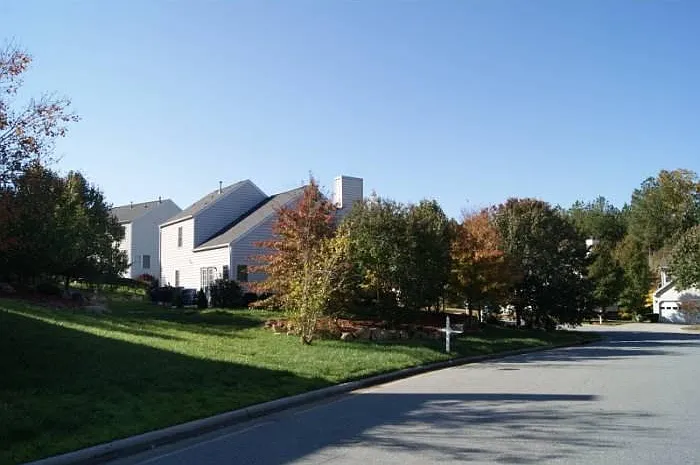 5103 Bridgewood Dr — Photo 7